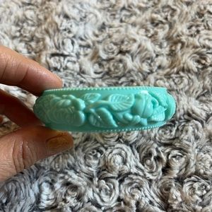 Tiffany Pastel 3D Rose Floral Bangle Bracelet Retro Vintage Hard Plastic Kawaii